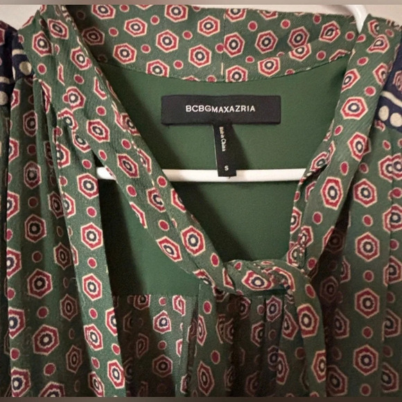 BCBG MAXAZRIA Cocktail Dress with Long Sleeves and Functional Neck Tie size S - Picture 4 of 6